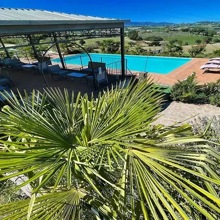 公寓 Stunning Grounds Surround Each Apt Panoramic Views All Around You *