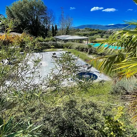 Stunning Grounds Surround Each Apt Panoramic Views All Around You 公寓 Colle Umberto (Umbria)