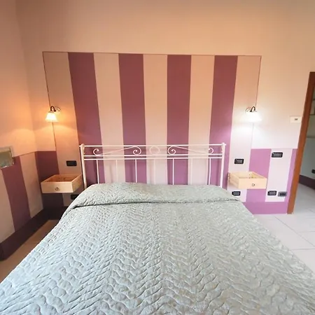 Stunning Grounds Surround Each Apt Panoramic Views All Around You شقة *