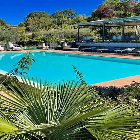 Stunning Grounds Surround Each Apt Panoramic Views All Around You Colle Umberto (Umbria)